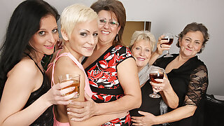 Five Horny Old And Young Lesbians Ask pardon It Special Be useful to Christmas - MatureNL